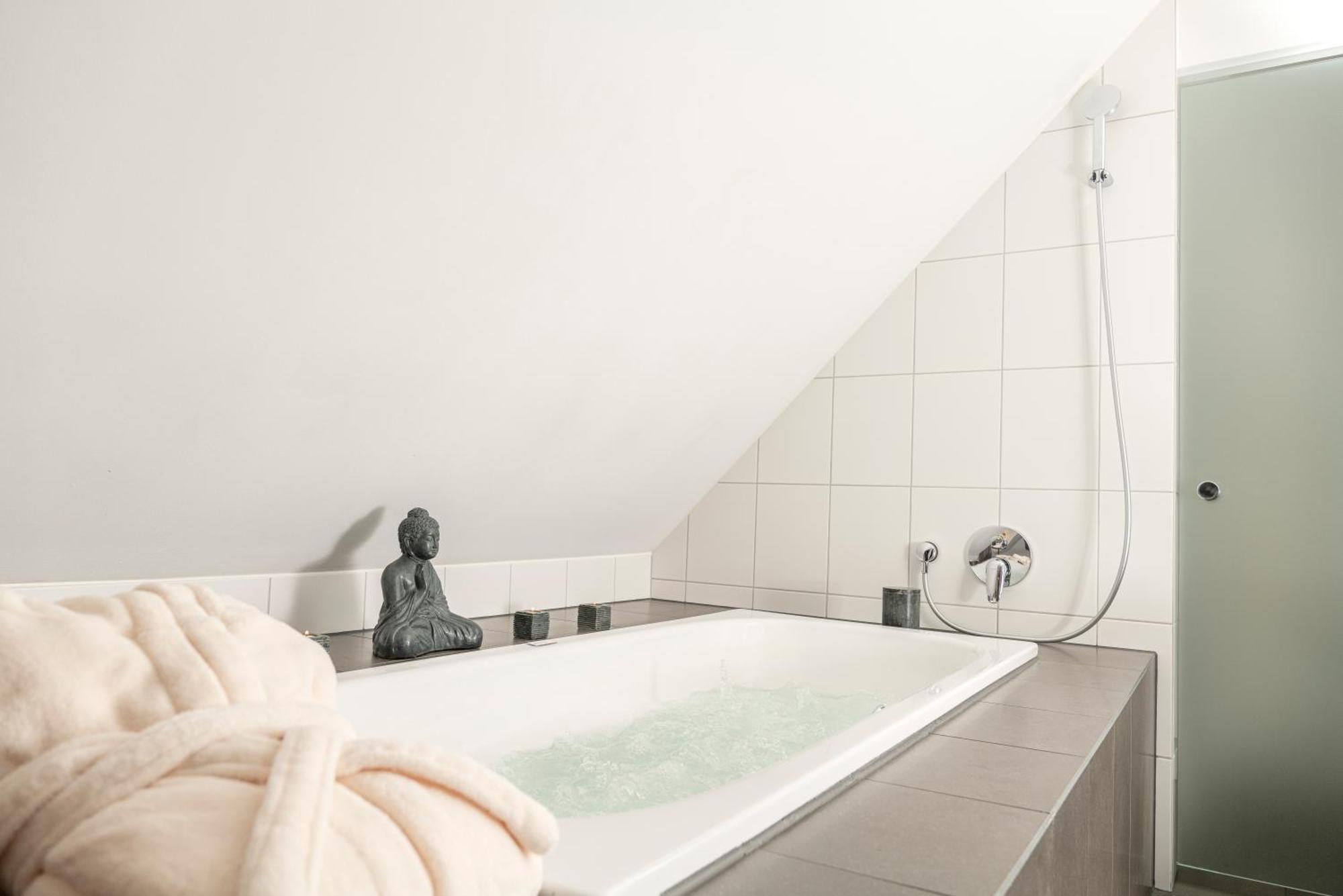 Boutique Hotel Weisses Kreuz - Adult Only Hotel Lucerna Esterno foto