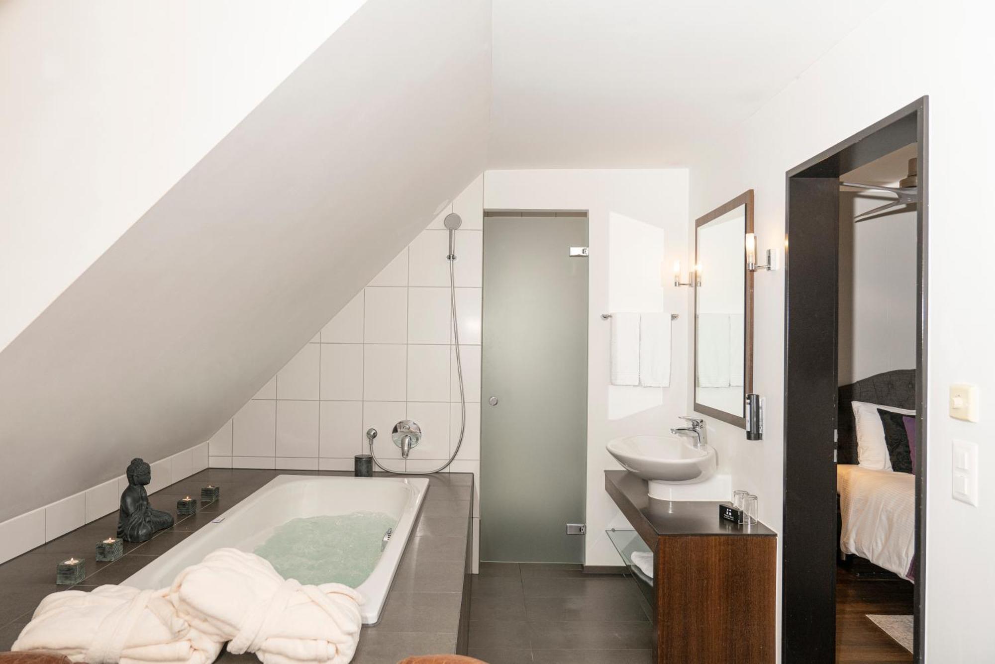 Boutique Hotel Weisses Kreuz - Adult Only Hotel Lucerna Esterno foto