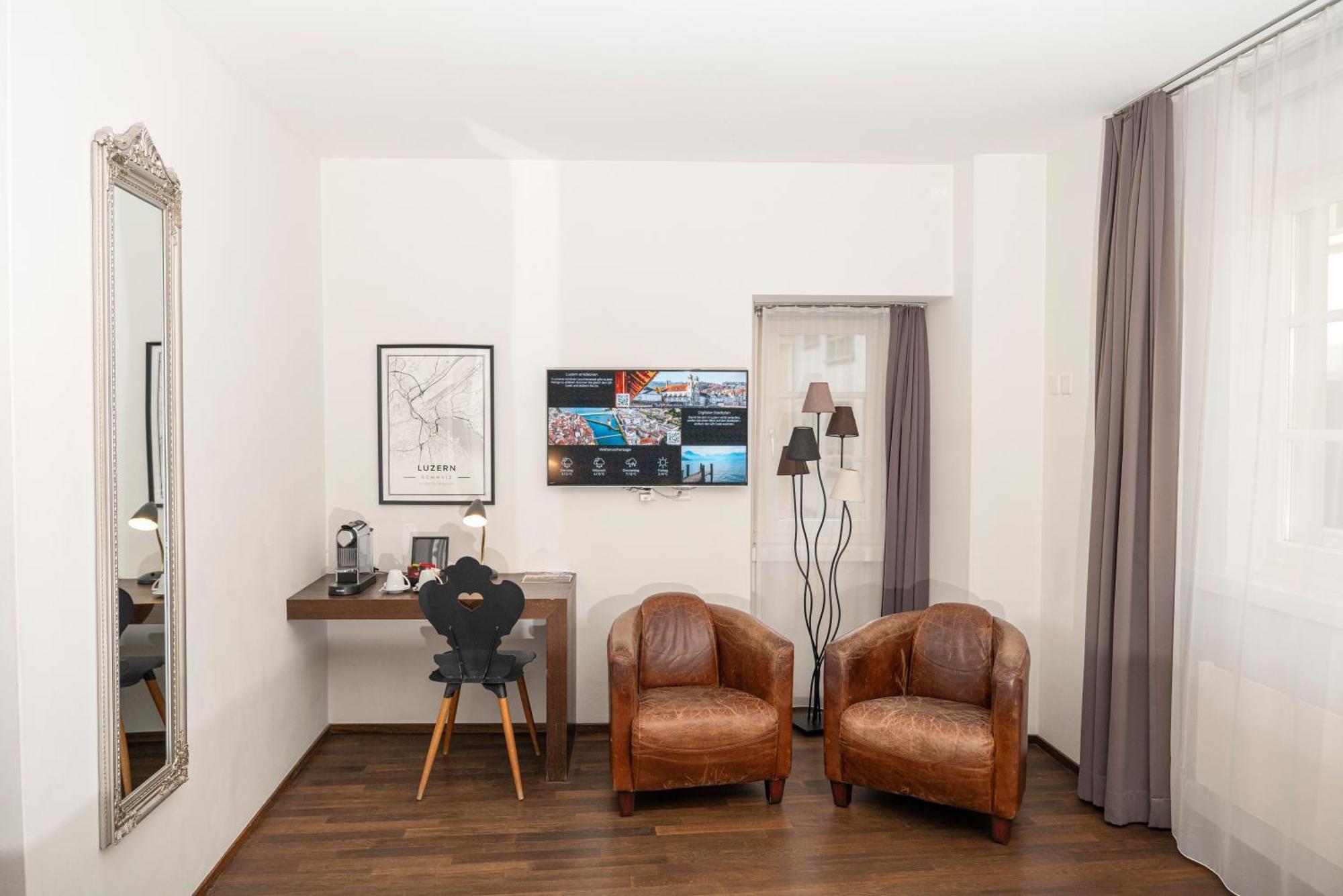 Boutique Hotel Weisses Kreuz - Adult Only Hotel Lucerna Esterno foto
