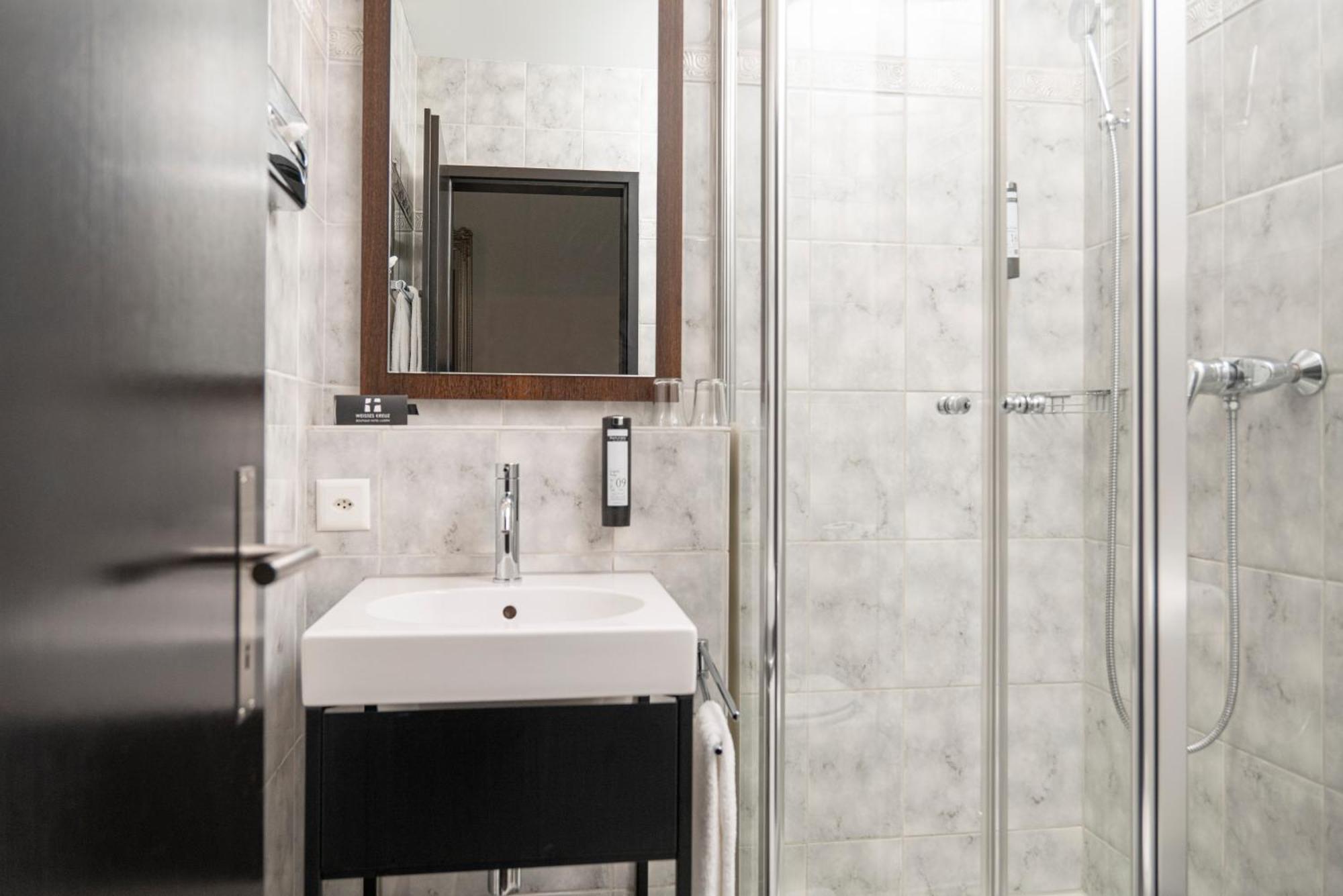 Boutique Hotel Weisses Kreuz - Adult Only Hotel Lucerna Camera foto